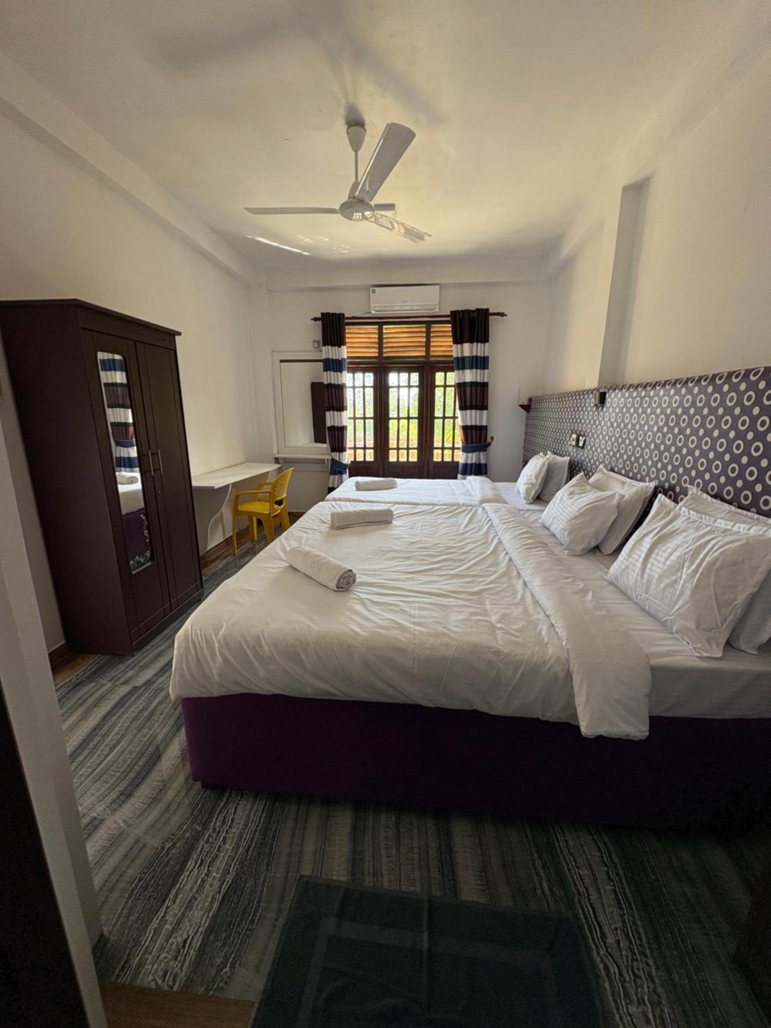 Wake N Flow, Weligama Eksteriør bilde