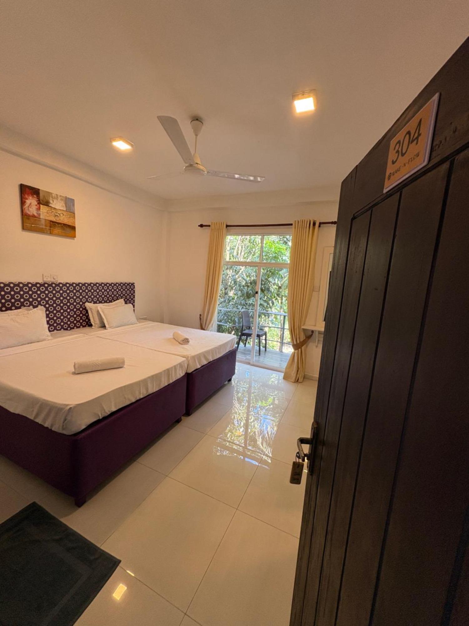 Wake N Flow, Weligama Eksteriør bilde